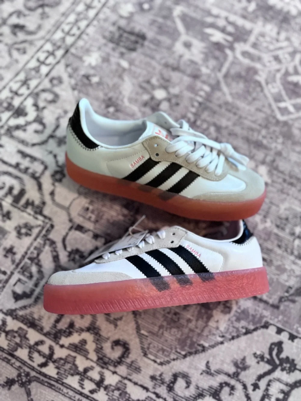ADIDAS
Women's Adidas Sambae Shoes - Cloud White/Core Black/Semi Coral - Picture 1 of 6